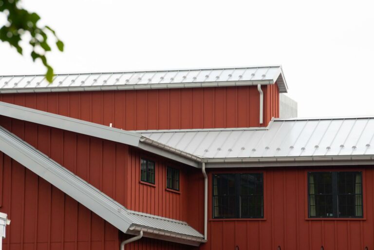 3 Best Durability Features in Custom Metal Garages